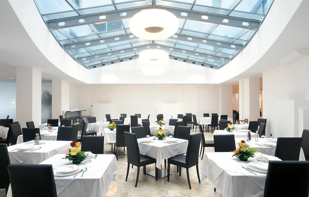 Hotel Lido Алба Адриатика Екстериор снимка