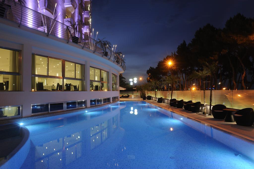 Hotel Lido Алба Адриатика Екстериор снимка