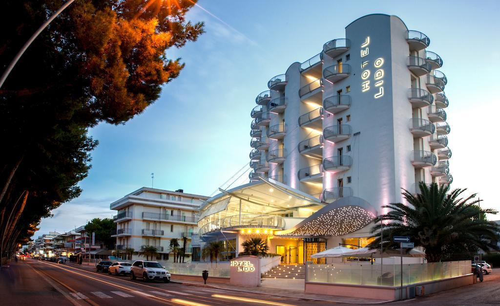 Hotel Lido Алба Адриатика Екстериор снимка